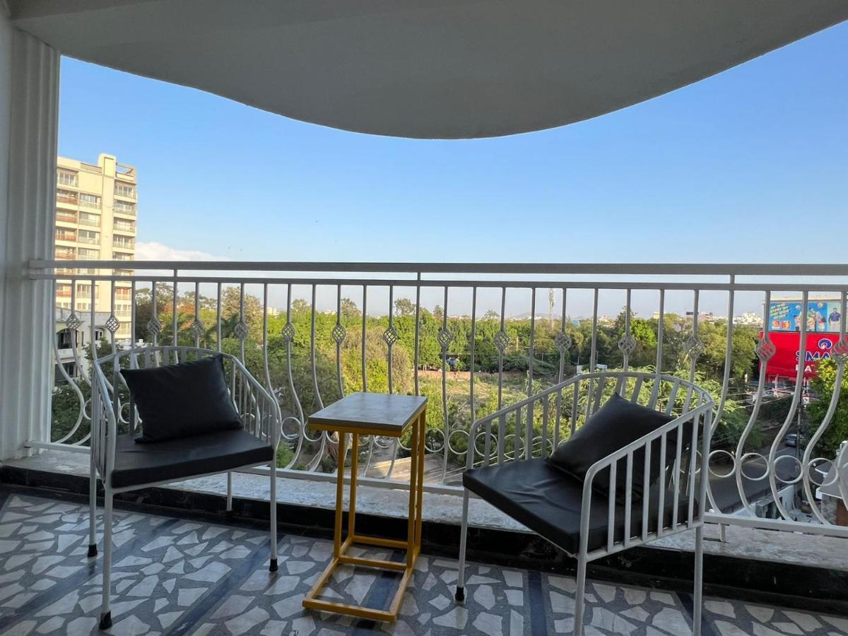 Phoenix - Unmatched Comfort Udaipur Exterior foto