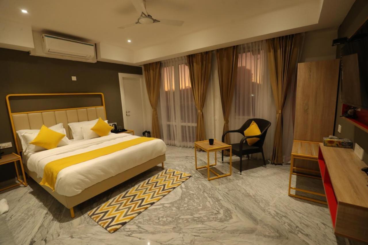 Phoenix - Unmatched Comfort Udaipur Exterior foto