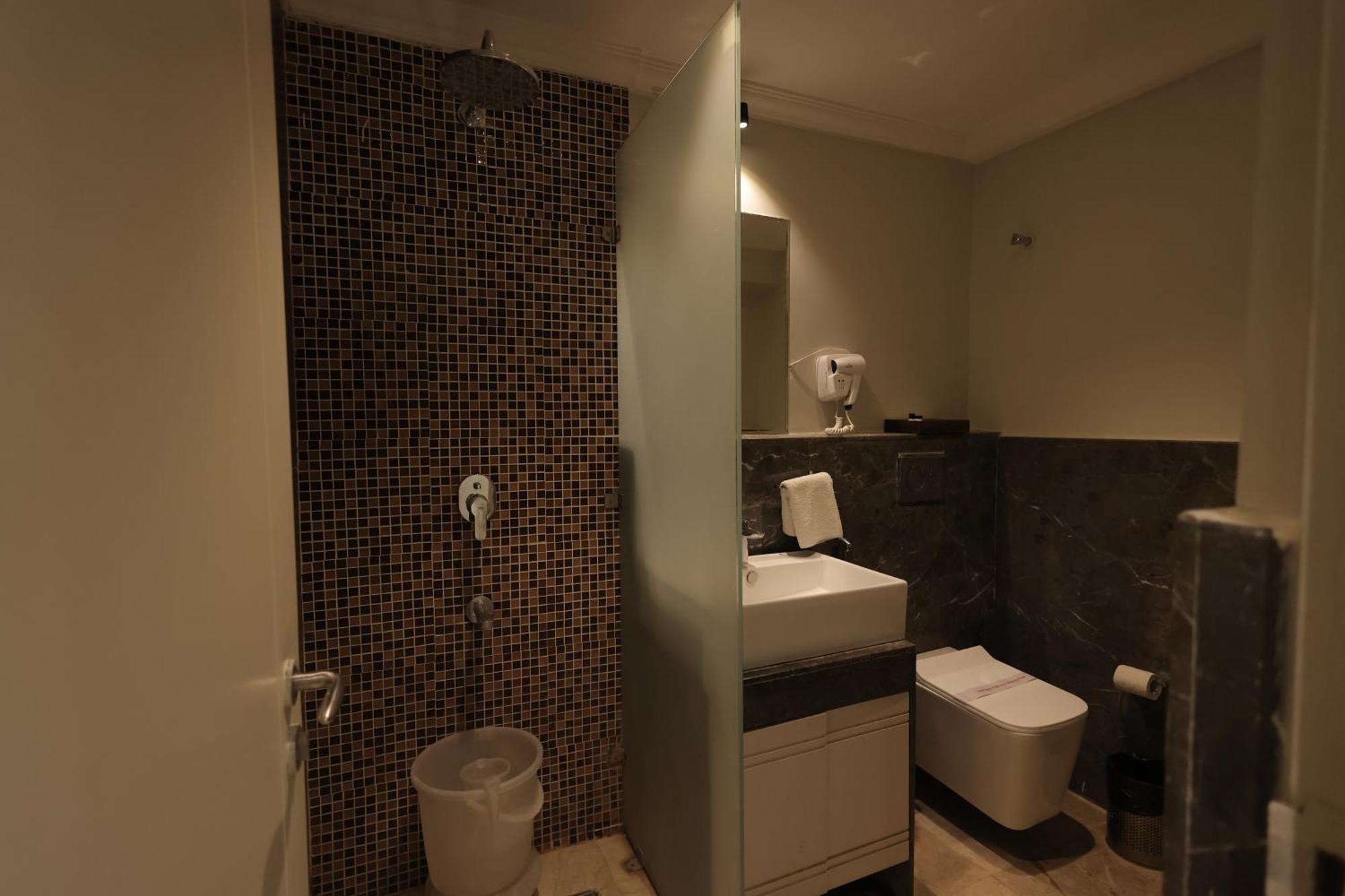 Phoenix - Unmatched Comfort Udaipur Exterior foto